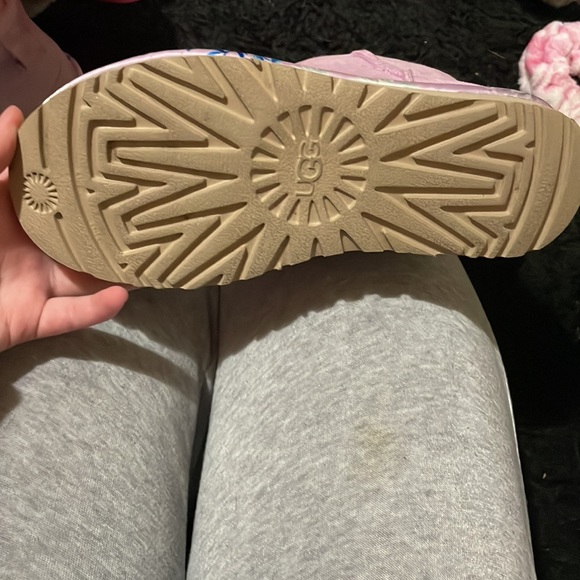 Uggs - Picture 3 of 3